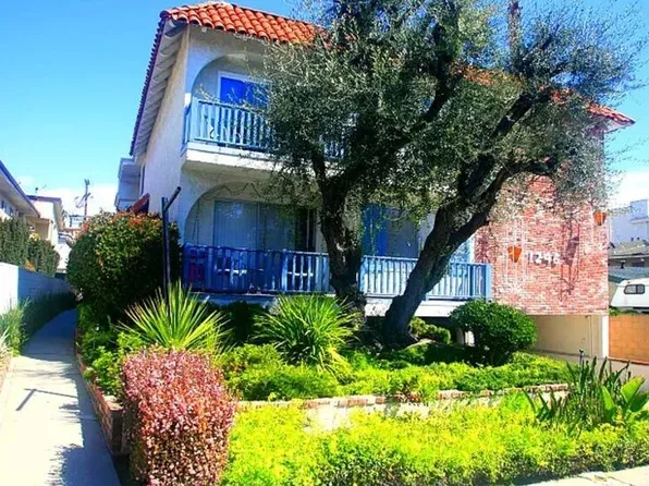 1246 Brockton Ave APT 8, Los Angeles, CA 90025