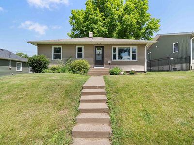 2524 Bellevue Ave, Bettendorf, IA, 52722