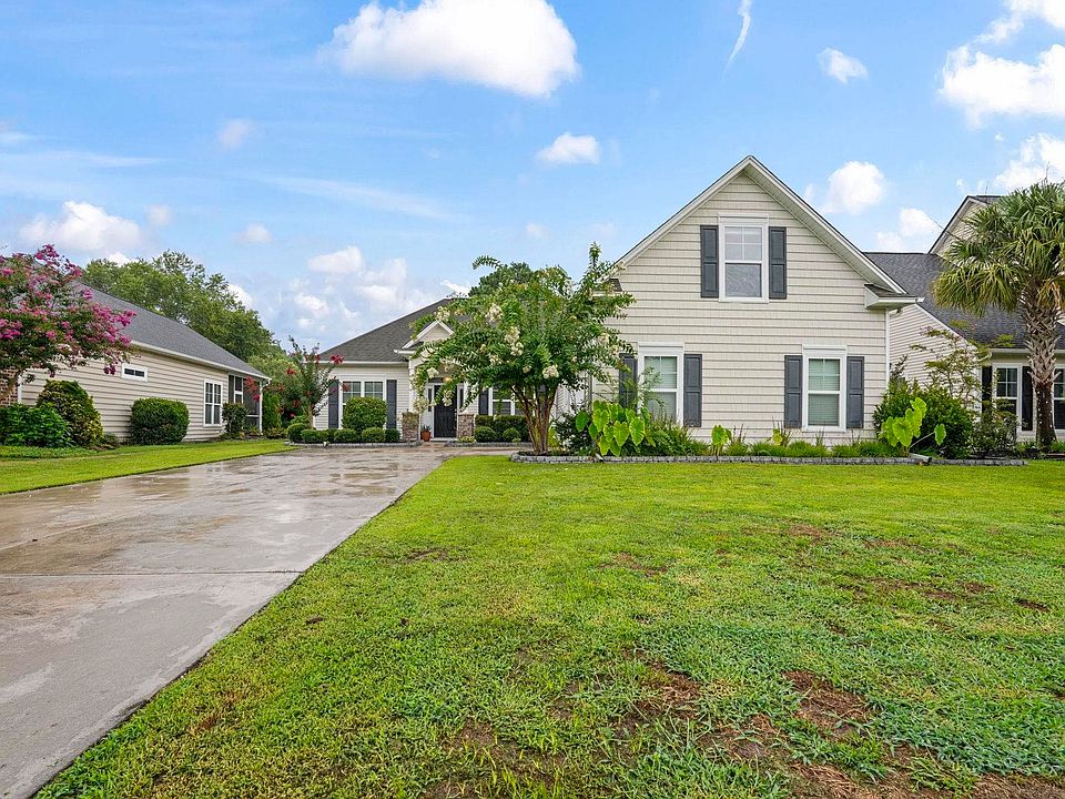 1st image of 348 Esher Ct.