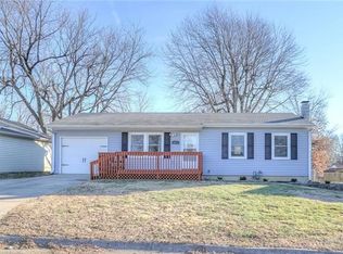 2311 Willow Ln, Saint Joseph, MO 64503