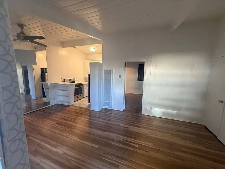9017 Harratt St in the Heart of West Hollywood! — Photo 5