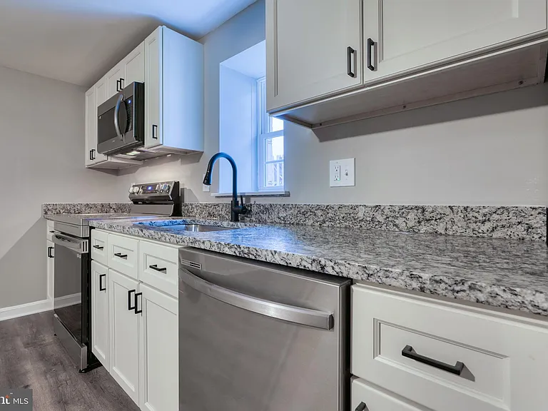 6722 Brentwood Ave #B — Photo 7