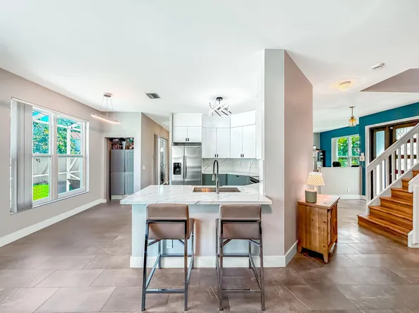 18980 CONCERTO Drive, Boca Raton, FL 33498