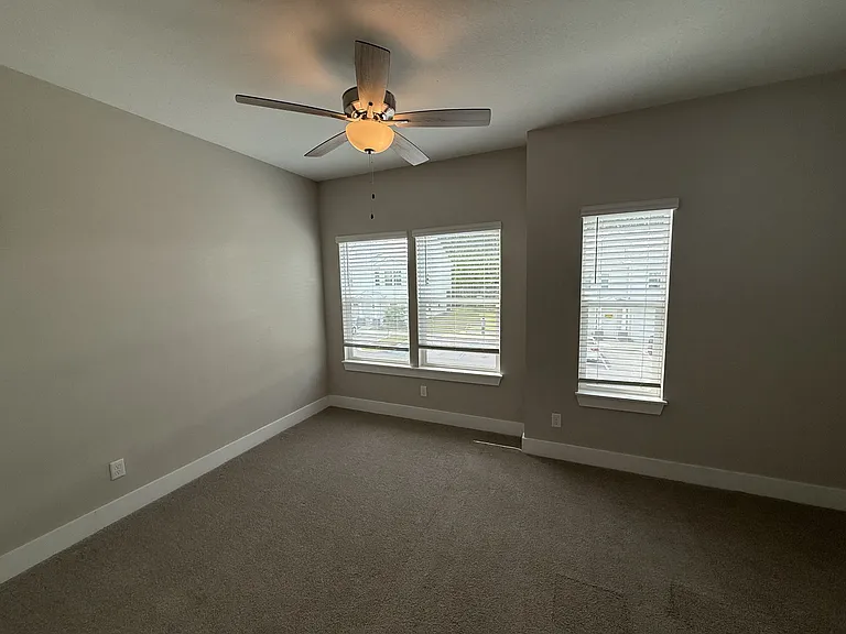 202 Date Palm Ln #1 — Photo 15