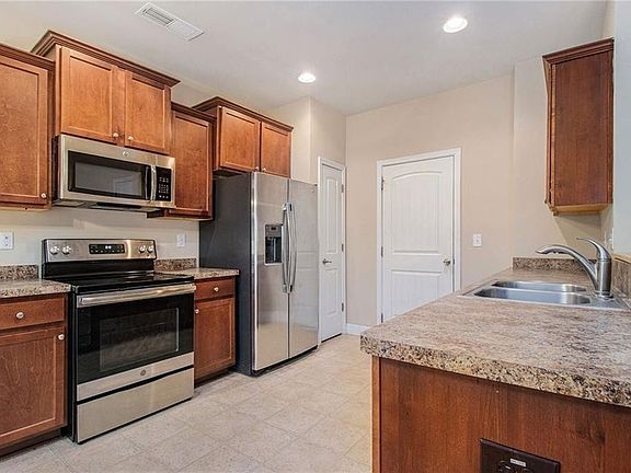 a3356cae99c9f72722f5cdc7980fb637l-m3082614003xd-w1020_h770_q80_05042021