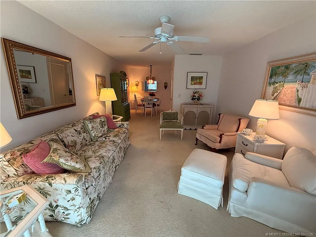 2 bed, 2.0 bath, 1005 sqft, $2,400 — Photo 3