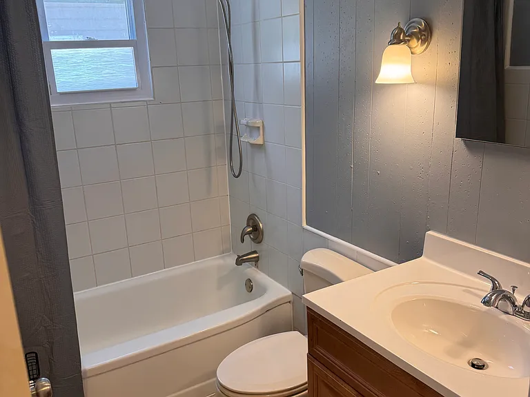 407 Roth Blvd — Photo 23