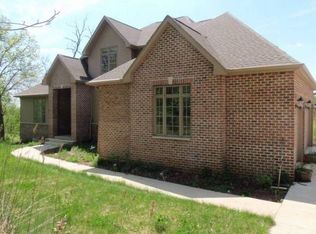 3215 E Ridgewood Ct, Oregon, IL 61061