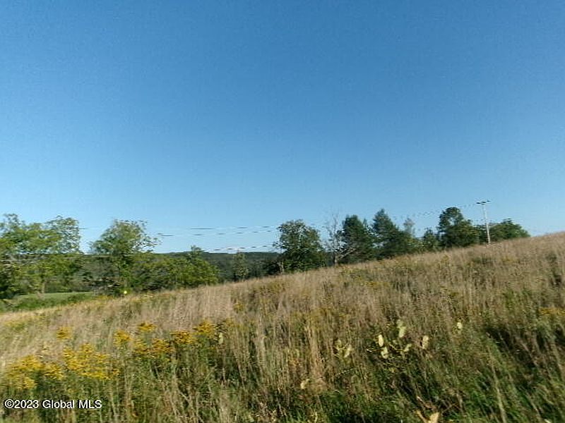 3rd image of 425A Karker Road
