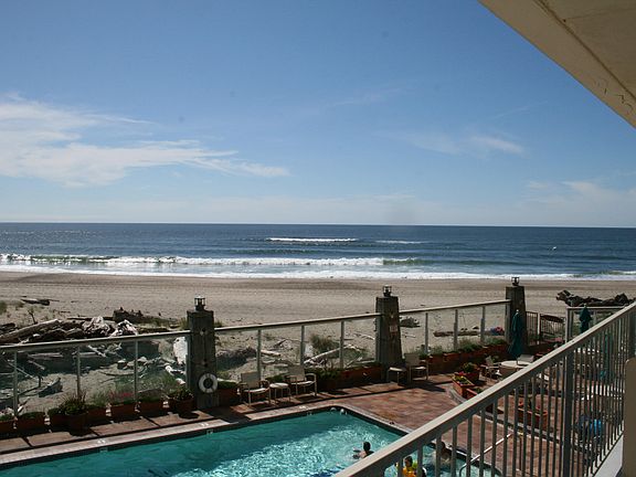 3rd image of 4009 SW Highway 101 Rm 220