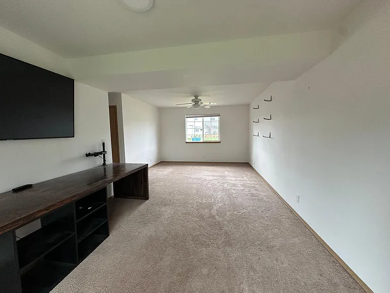 1012 Merea Ln — Photo 24