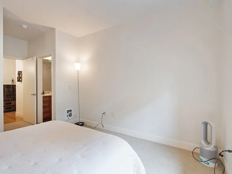 1125 NW 9th Ave #302 — Photo 37