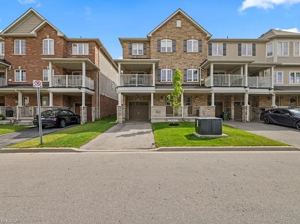 14 Hiscott Dr, Hamilton, ON L8B 0A2