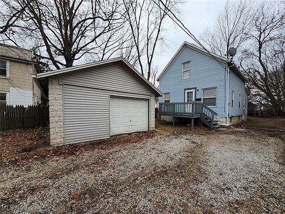 4th image of 528 Gridley St