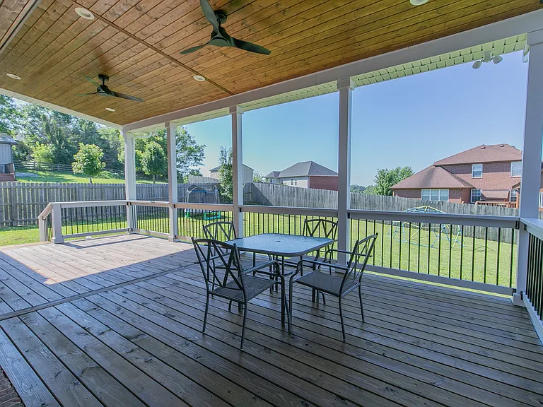 122 Buckhaven Dr — Photo 41