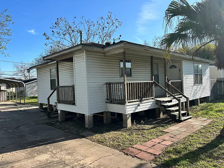 1318 Ormond Dr — Photo 14