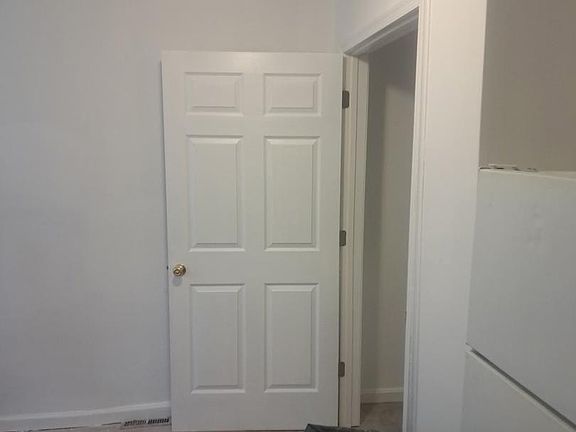 3rd image of 2502 W Franklin St