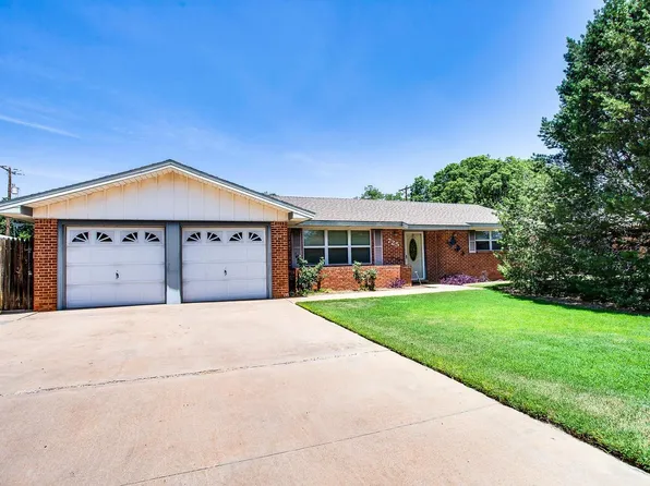 725 6th Pl, Idalou, TX 79329