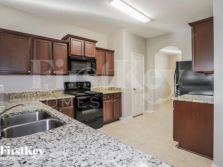 2205 Old Harbor Way — Photo 9