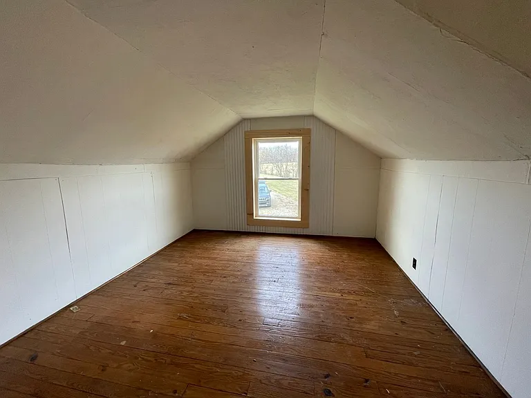 555 Hopewell Rd — Photo 22