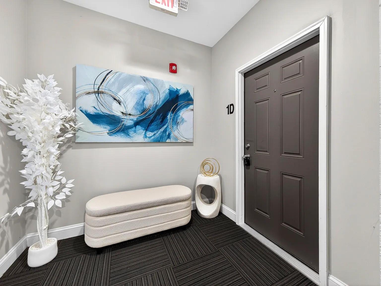 2 bed, 920 sqft, $1,295 — Photo 1