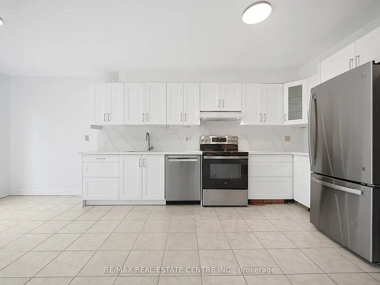 4676 Owl Cir — Photo 17