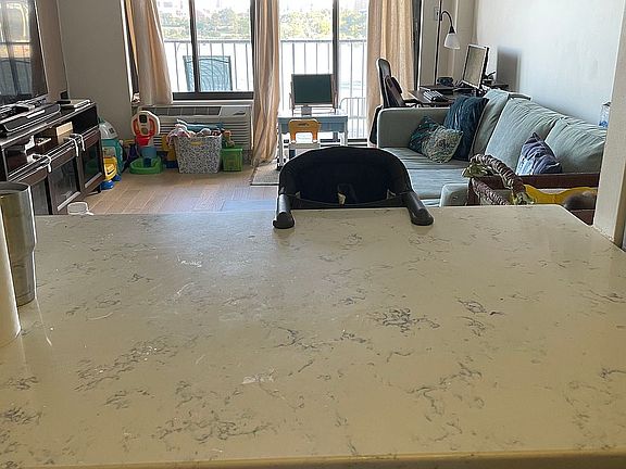 5th image of 2540 Shore Blvd APT 9N