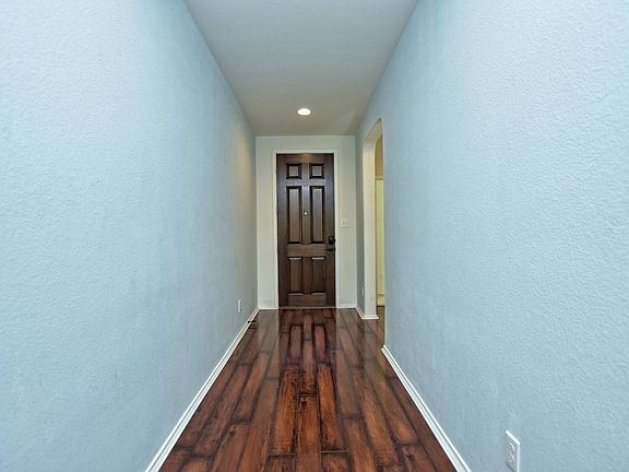 4th image of 2717 Claremont Ct