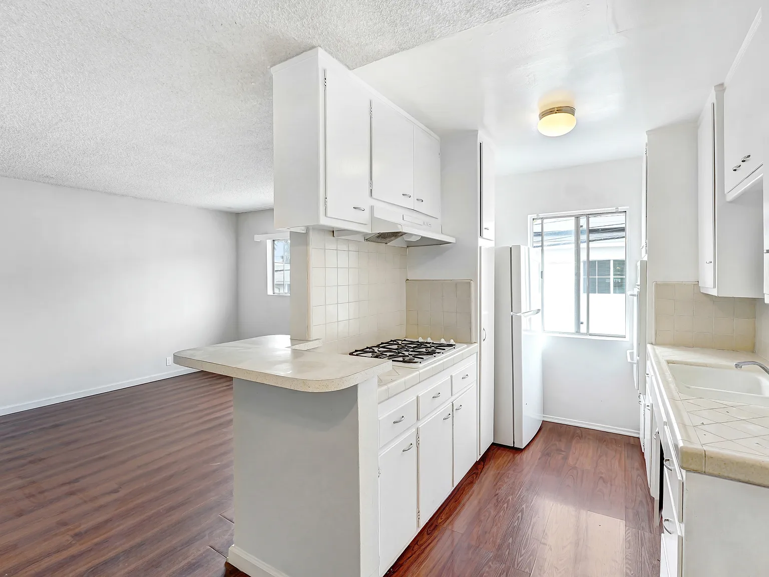 1 bed, 750 sqft, $2,195 — Photo 2