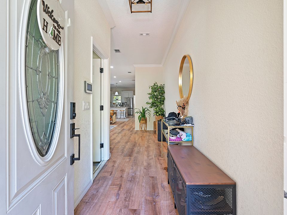 1st image of 411 S Arrawana Ave