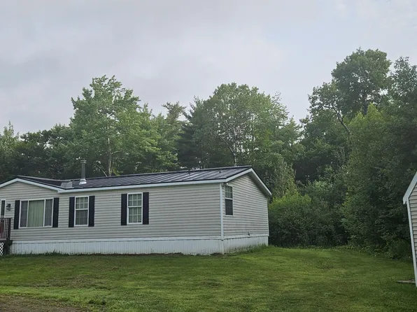 45 Goodrich Road, Clinton, ME 04927