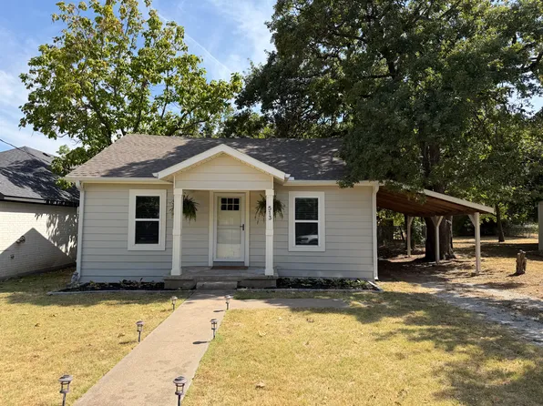 513 W Water St, Weatherford, TX 76086