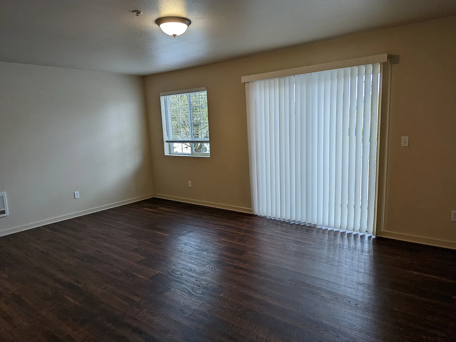 2 bed, 1100 sqft, $1,850 — Photo 4