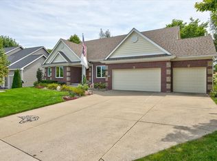 411 NE 28th St, Ankeny, IA 50021