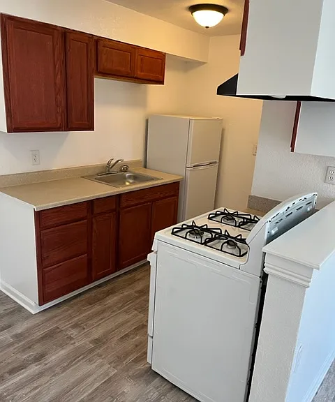 1223 N Dysart Rd #13 — Photo 13