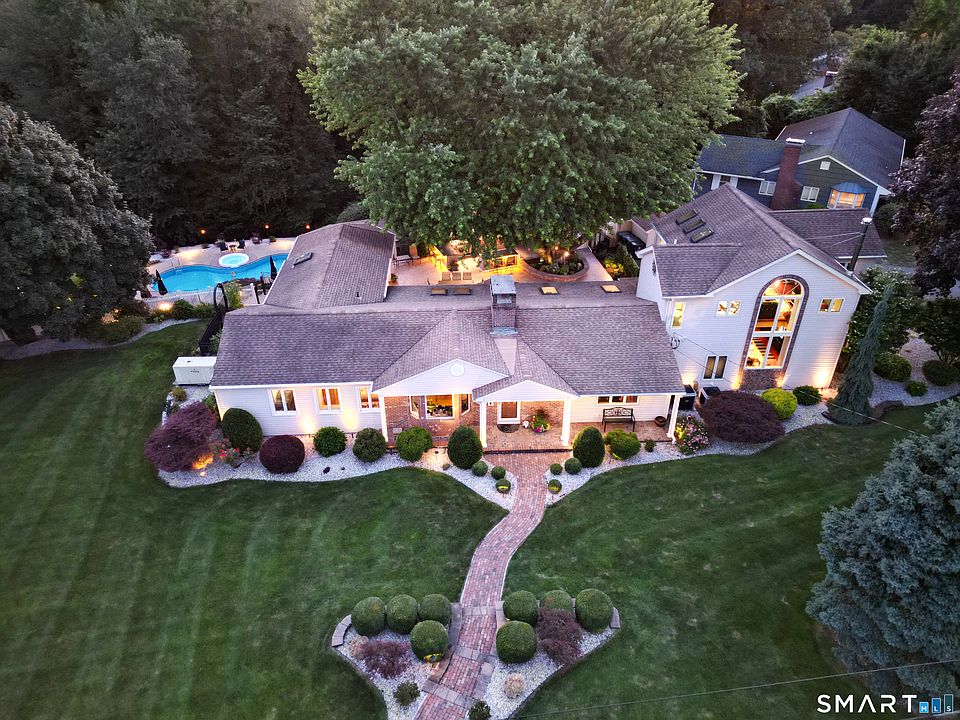1st image of 103 Glenbrook Drive