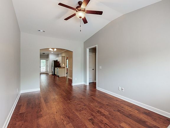 2nd image of 149 Velena St