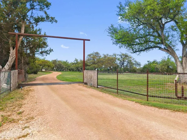 7503 E US Hwy 290, Johnson City, TX 78636
