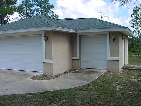 3rd image of 1125 NE 152nd Ct