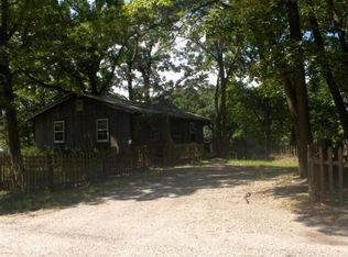 10818 Shining Trees Ln, Plainview, IL 62685