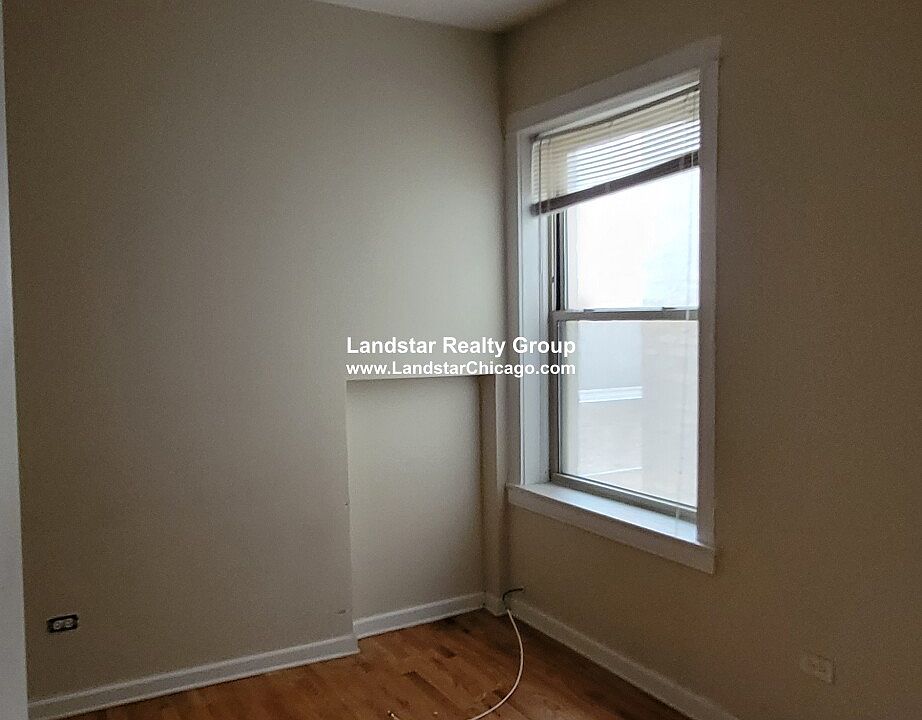 1st image of 7513 N Greenview Ave APT 1