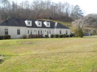 305 Colvin Br, Oil Springs, KY 41238