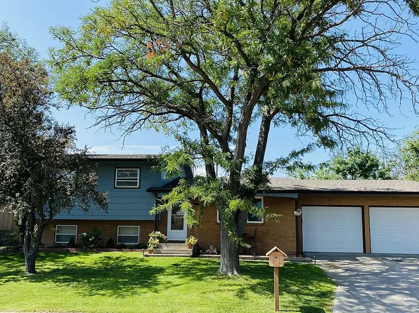 203 Sunset Dr, Lamar, CO 81052