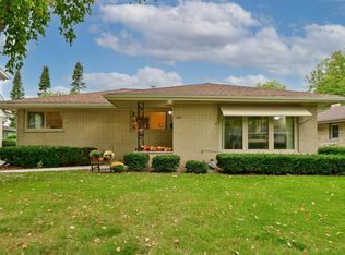 3013 S 82nd St, West Allis, WI 53219