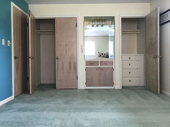 5th image of 5179 E Steele Ave