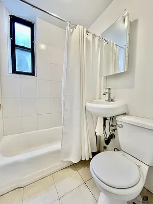 Rented by R New York | media 15