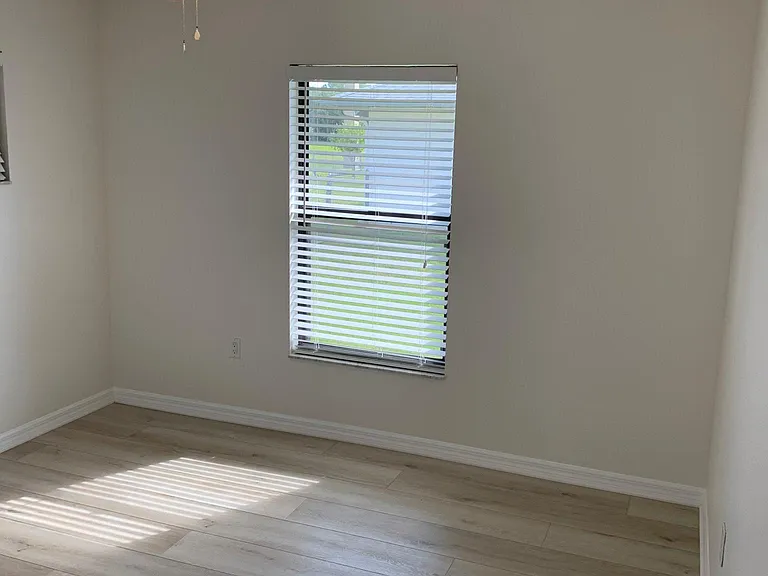 5591 Cynthia Ln — Photo 8