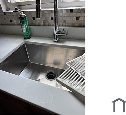 5th image of 29 Oconnell Ave APT 4