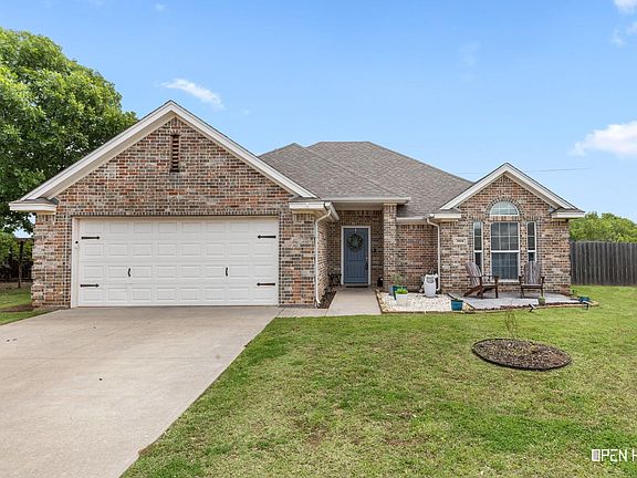 2nd image of 4 Roundrock Ct