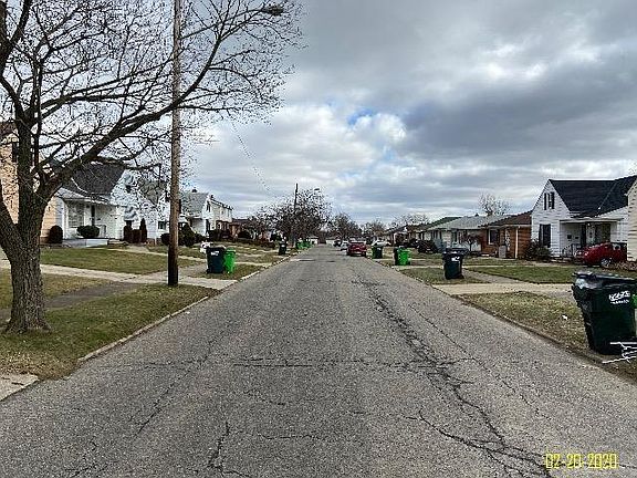 5th image of 12916 Darlington Ave
